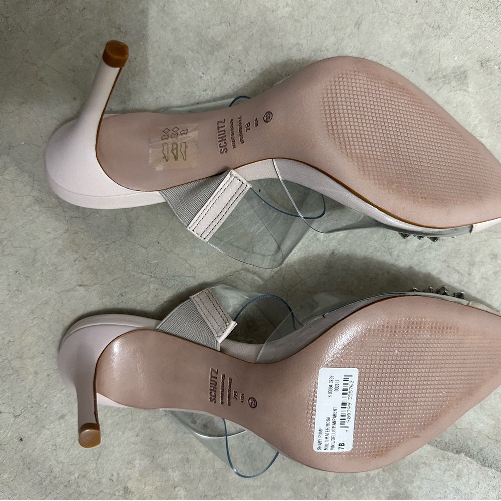 Schultz Transparent Jeweled Pump